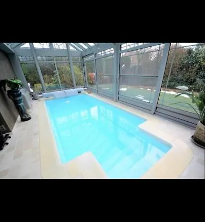 Met Binnen Zwembad, Omheinde Tuin. Privé! Villa Knokke-Heist